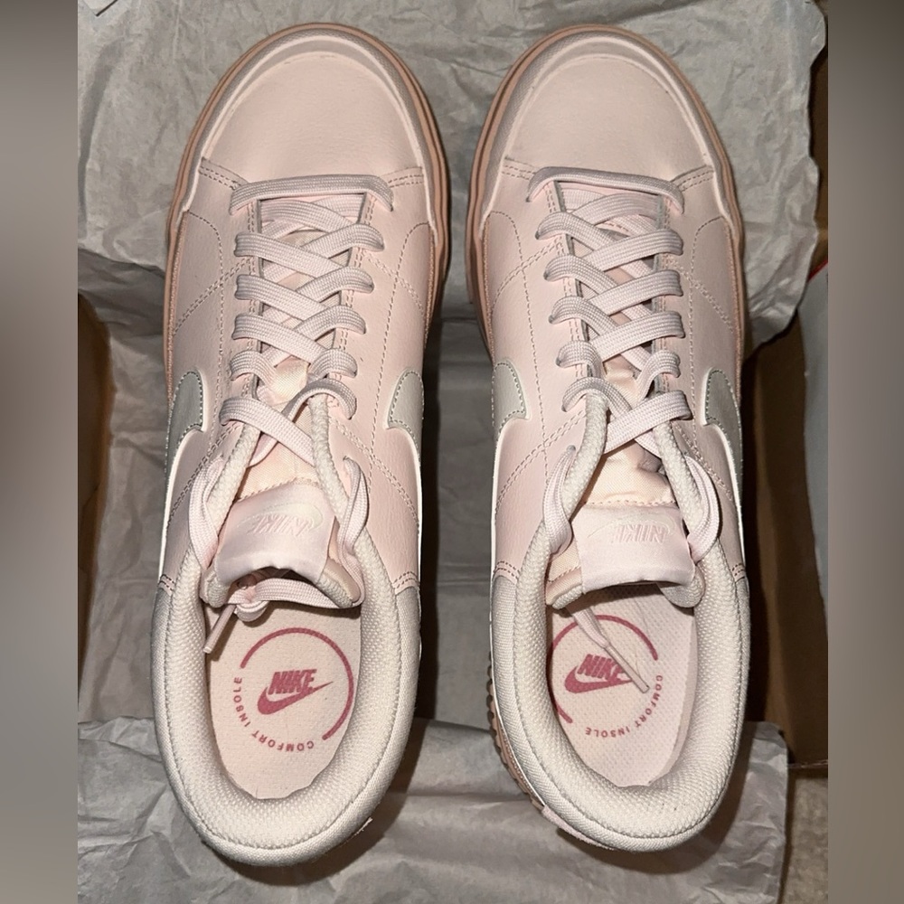 Nike Court Legacy Lift - Women’s Size 10 - Picture 4 of 5